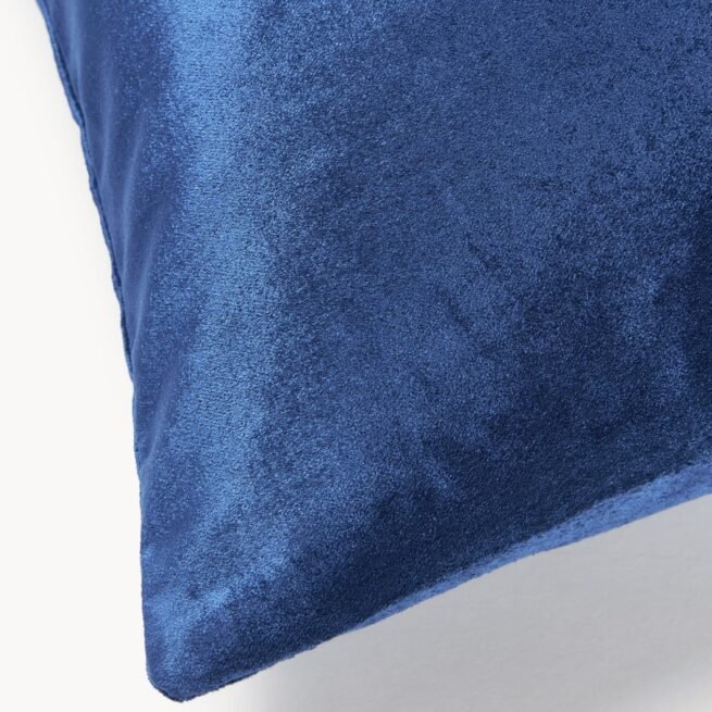 Capa de almofada em veludo com bordado de árvore de Natal Isadora