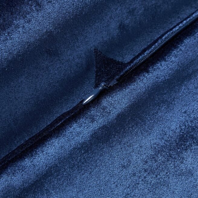 Capa de almofada em veludo com bordado de árvore de Natal Isadora