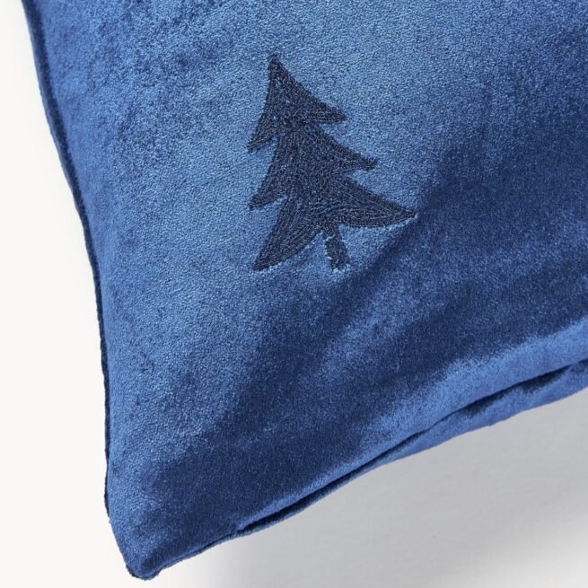 Capa de almofada em veludo com bordado de árvore de Natal Isadora